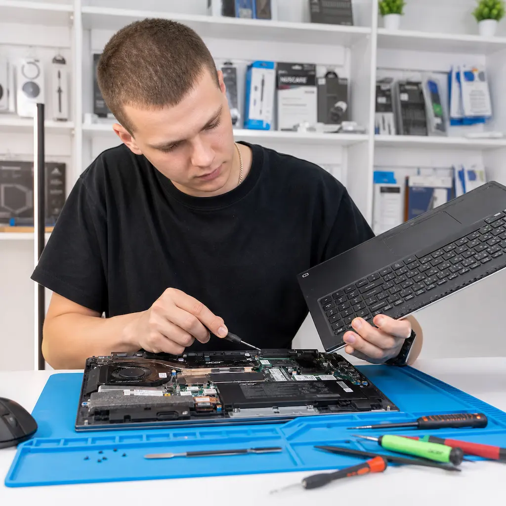 заменить клавиатуру на ноутбуке Acer в Лобне